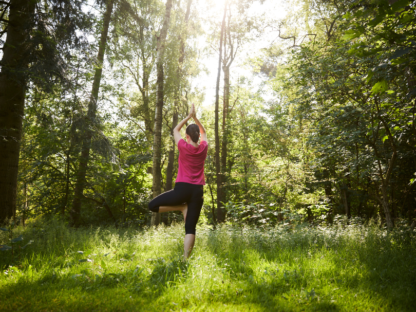 The Benefits of Outdoor Yoga: Connect with Nature to Enrich Your Practice