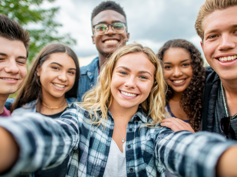 Le pouvoir du sourire : Découvrez ses bienfaits sur vous et vos relations
